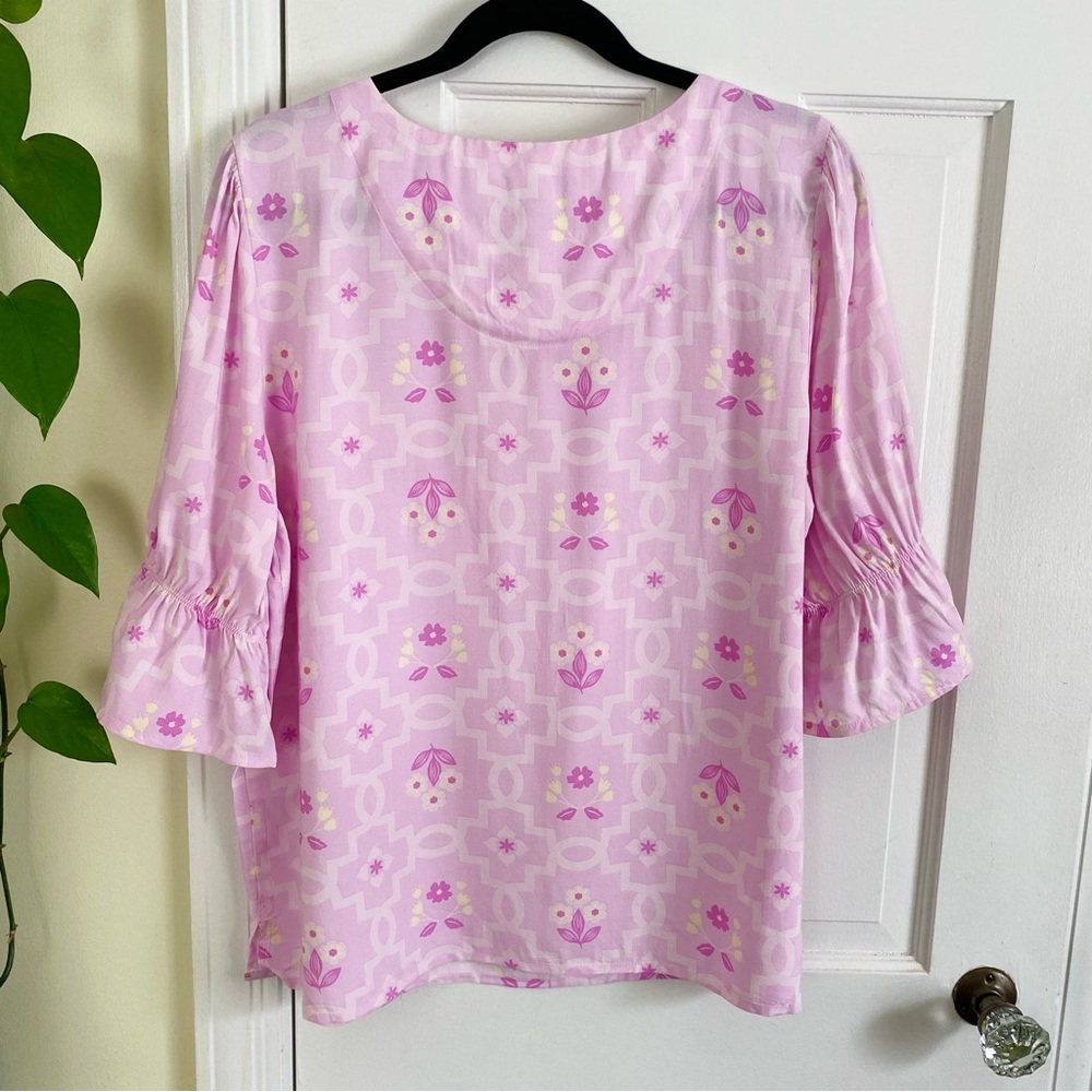 NWOT D&Co QVC Pink Floral Print Top Womens Size Medium Ruffle Bell Sleeve Blouse - Picture 6 of 9